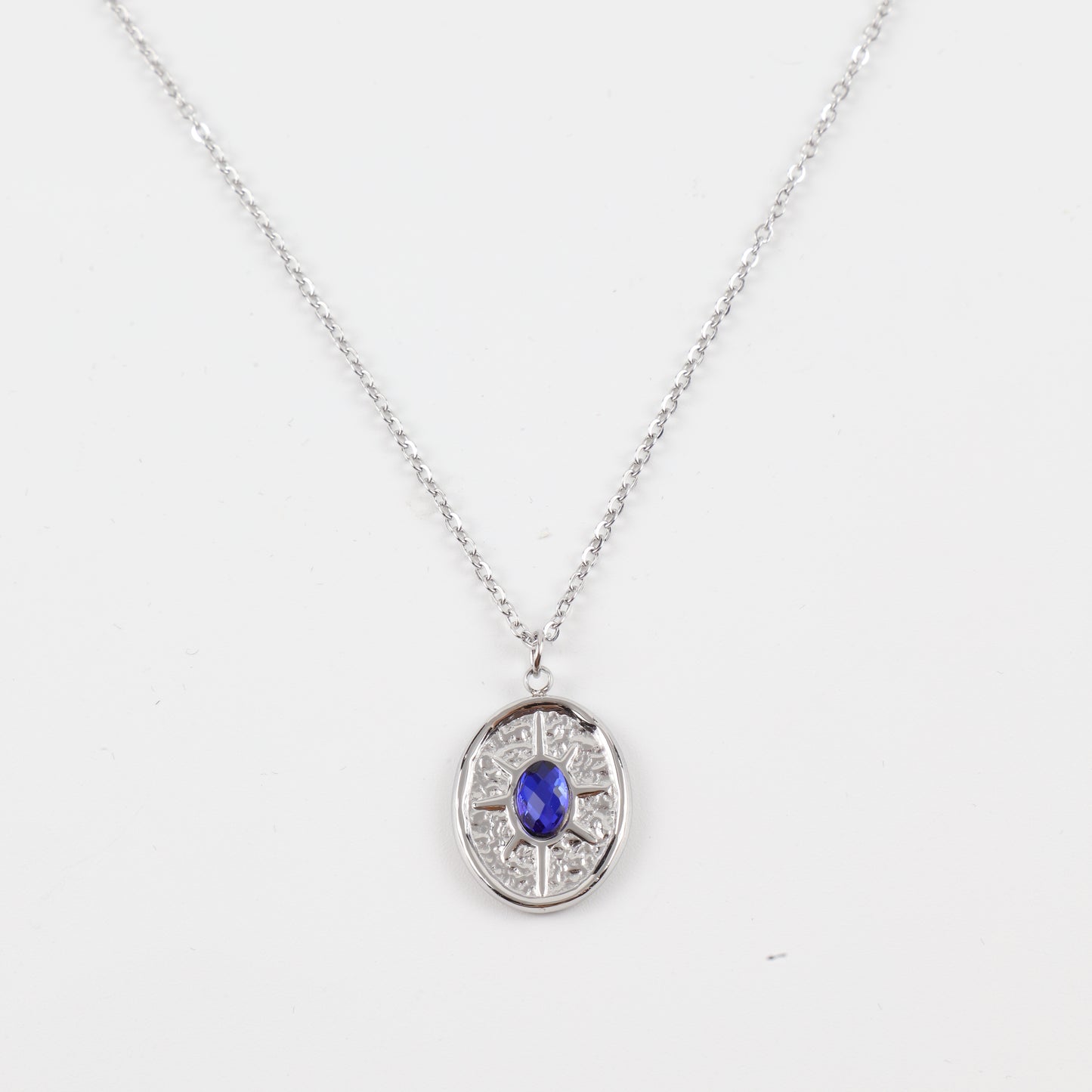 Κολιέ από ατσάλι