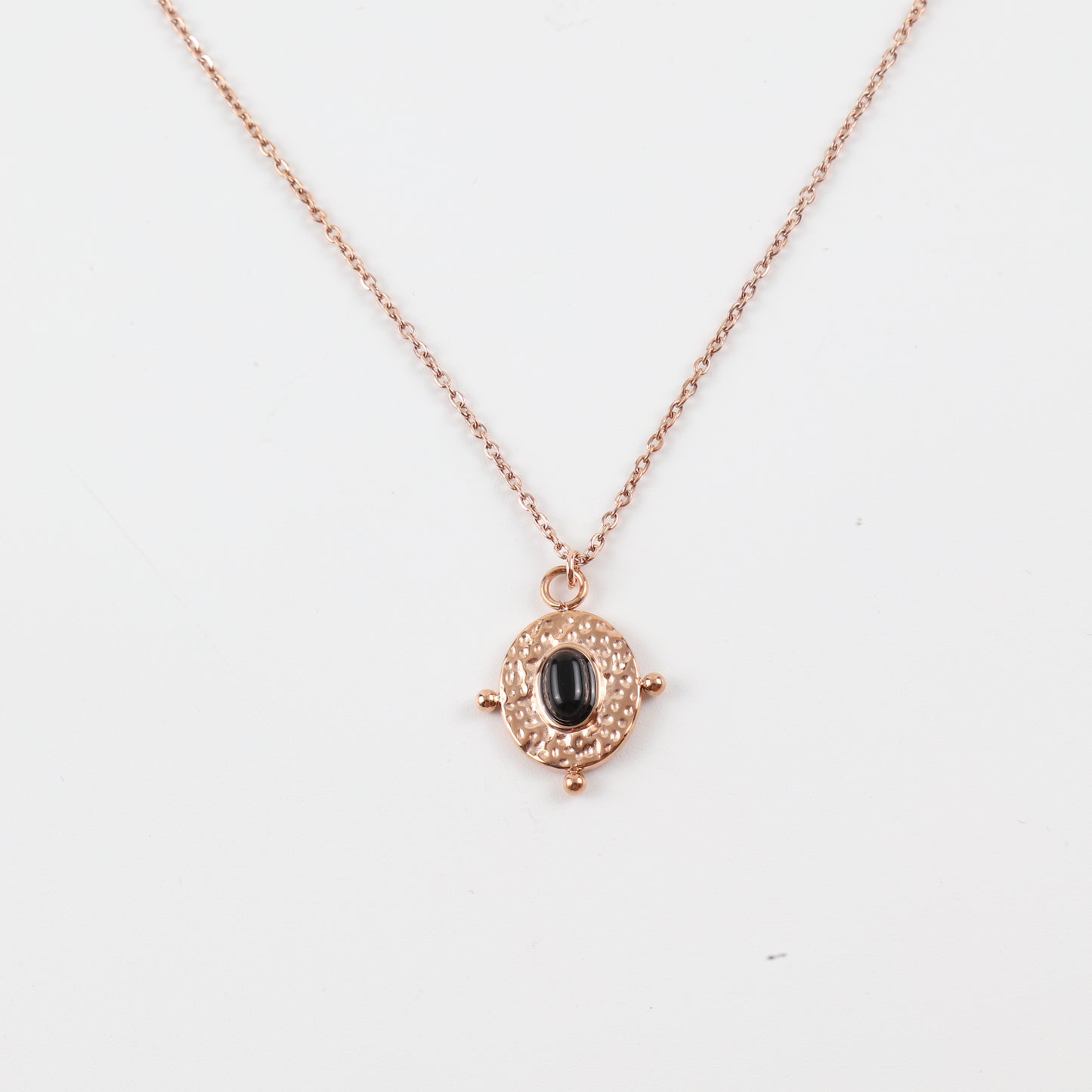 Κολιέ από ατσάλι