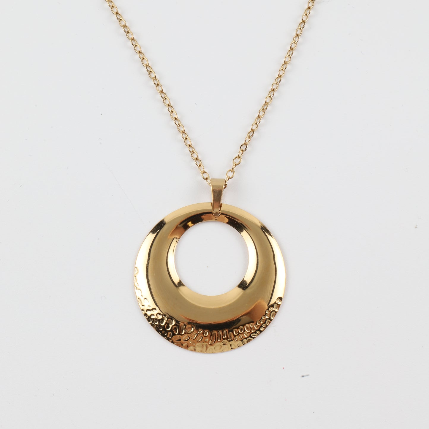 Κολιέ από ατσάλι