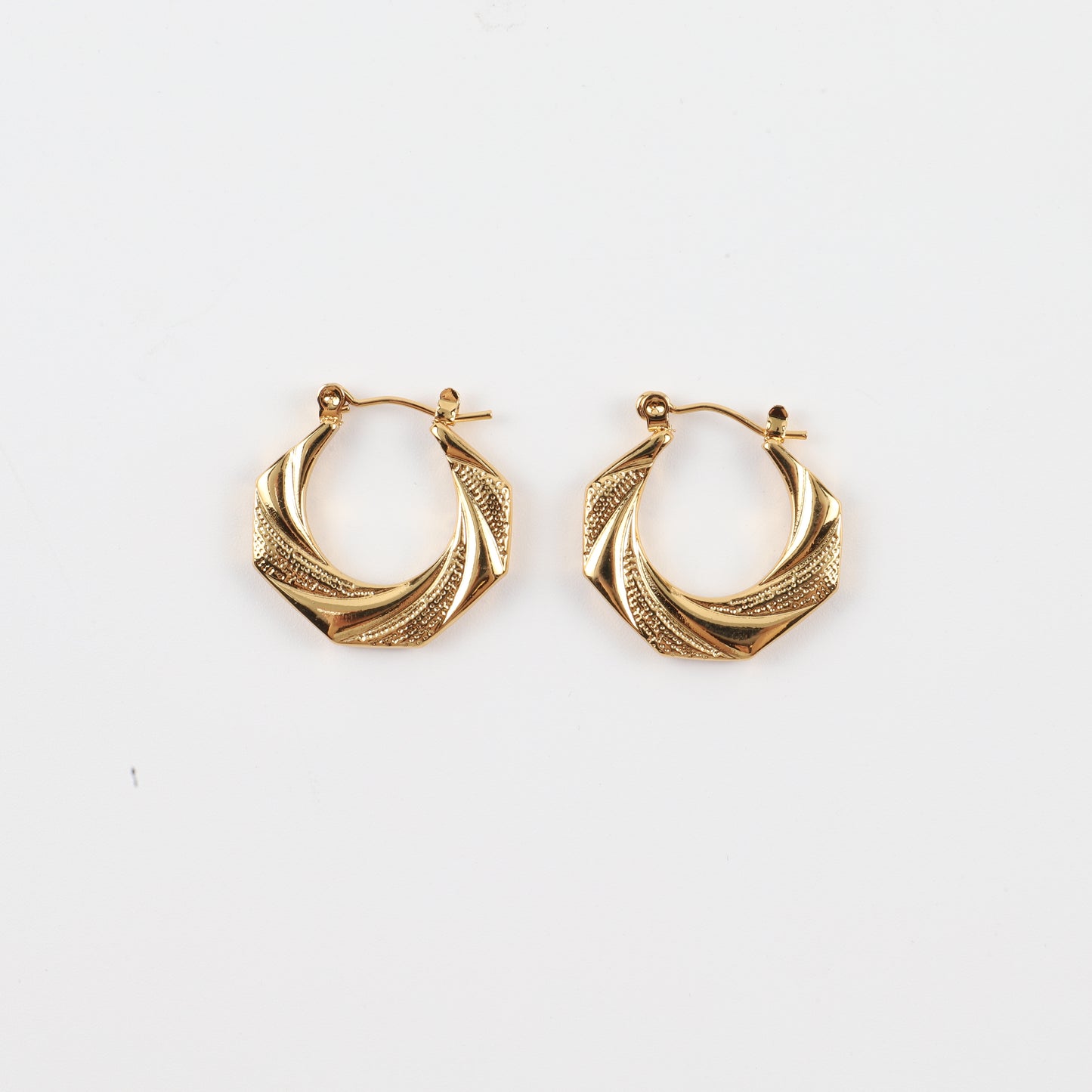 Σκουλαρίκια από ατσάλι