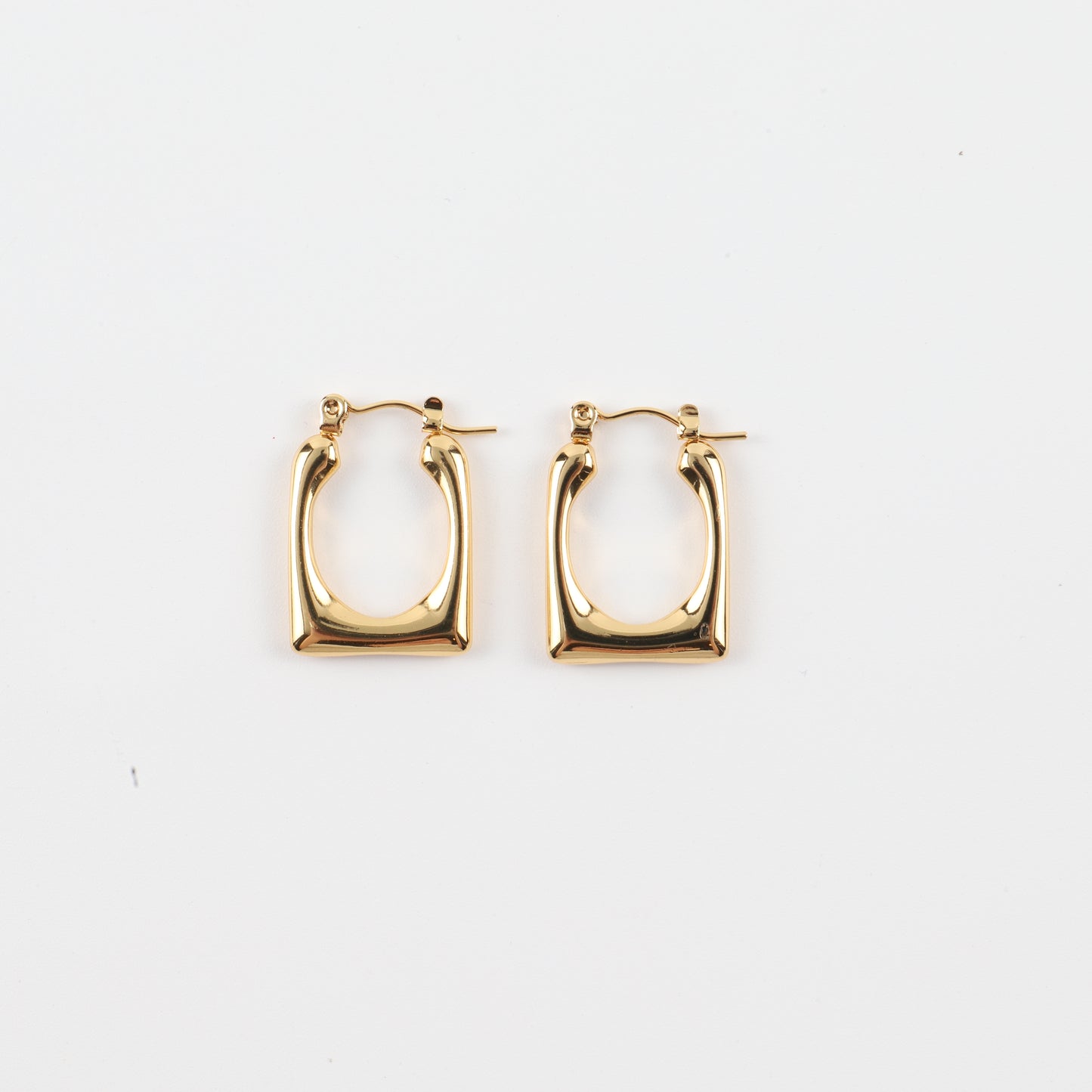 Σκουλαρίκια από ατσάλι